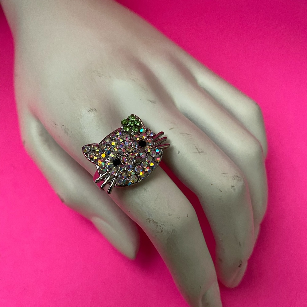 💐 Rhinestone Hello Kitty ring💐